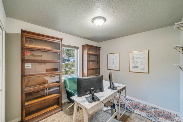 3420 Thompson Avenue, Des Moines, IA 50317