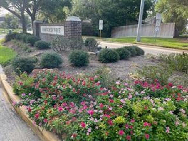 7411 Creekfield Drive, Spring, TX 77379