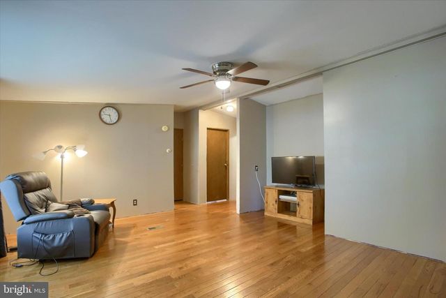 800 GREEN SPRING ROAD, Newville, PA 17241