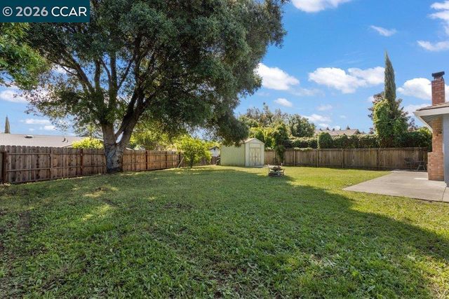 2214 Pennsylvania Avenue, Fairfield, CA 94533