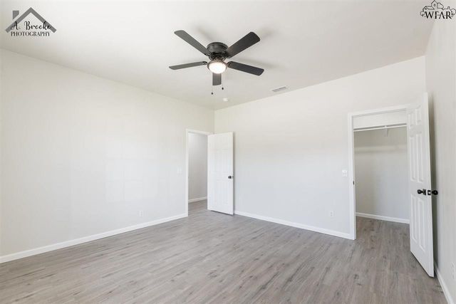 102 W MAGNOLIA AVENUE, Iowa Park, TX 76367