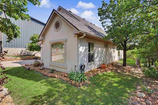 119 Granite Ridge Cir, Medicine Park, OK 73557