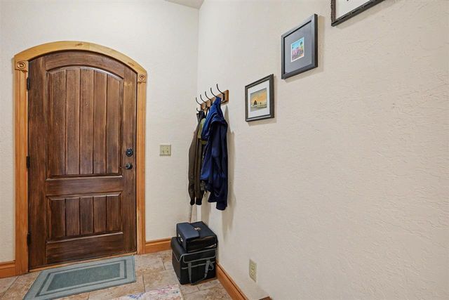 119 Granite Ridge Cir, Medicine Park, OK 73557