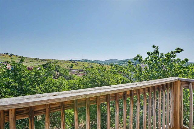 119 Granite Ridge Cir, Medicine Park, OK 73557