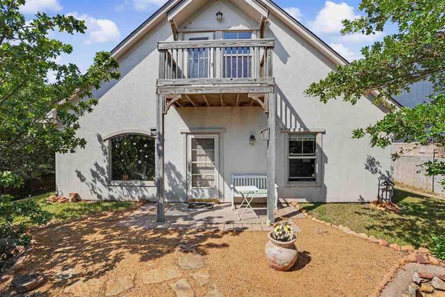 119 Granite Ridge Cir, Medicine Park, OK 73557