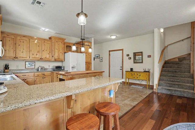 119 Granite Ridge Cir, Medicine Park, OK 73557