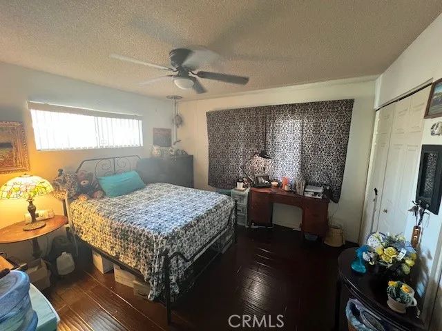 1140 Amberwood Drive, Hemet, CA 92543