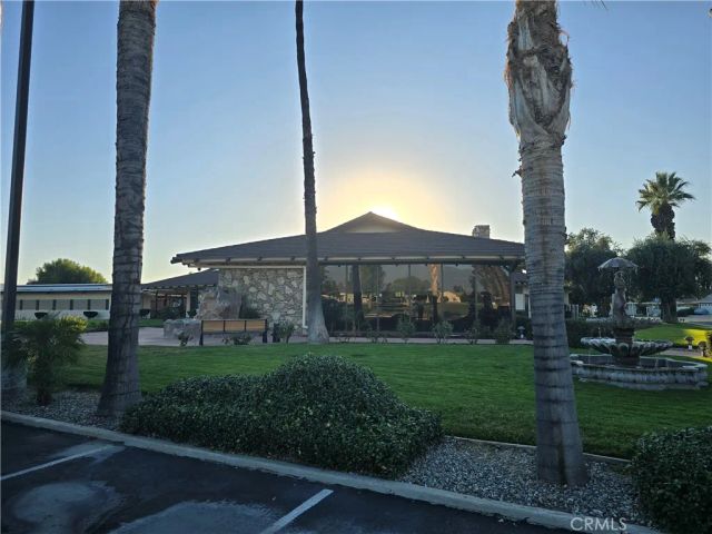 1140 Amberwood Drive, Hemet, CA 92543