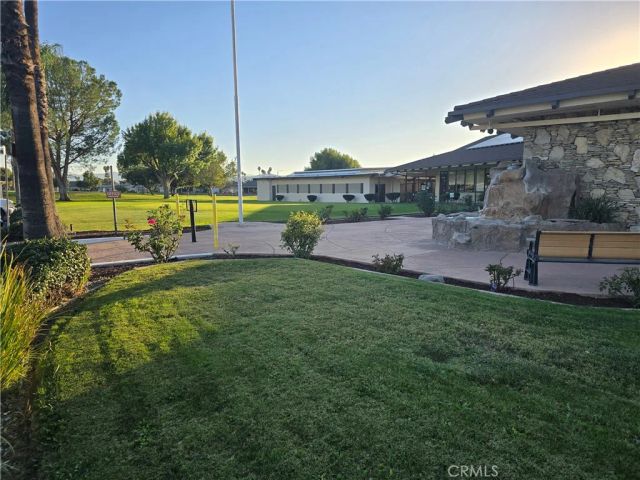 1140 Amberwood Drive, Hemet, CA 92543