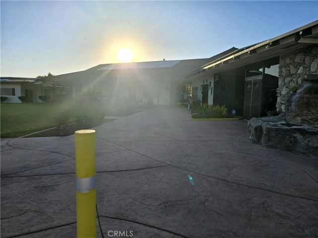 1140 Amberwood Drive, Hemet, CA 92543