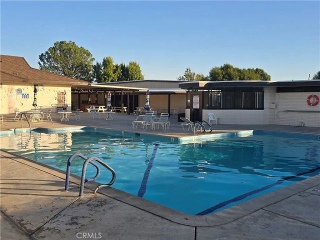 1140 Amberwood Drive, Hemet, CA 92543