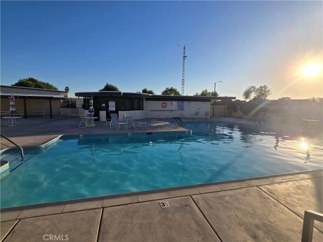 1140 Amberwood Drive, Hemet, CA 92543