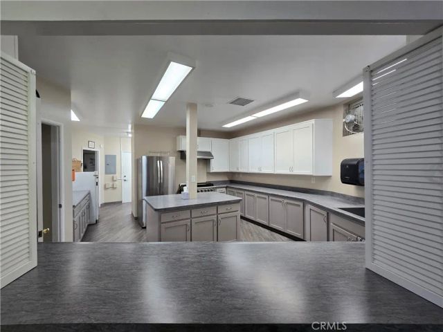 1140 Amberwood Drive, Hemet, CA 92543