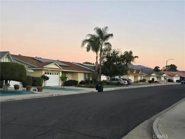 1140 Amberwood Drive, Hemet, CA 92543