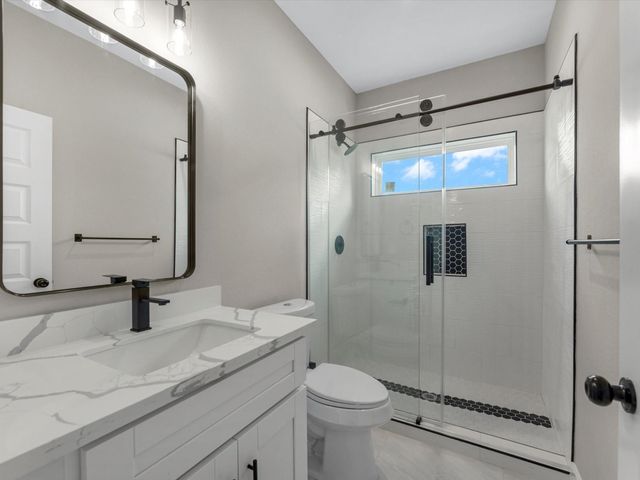 7802 Queen Street A, Houston, TX 77028