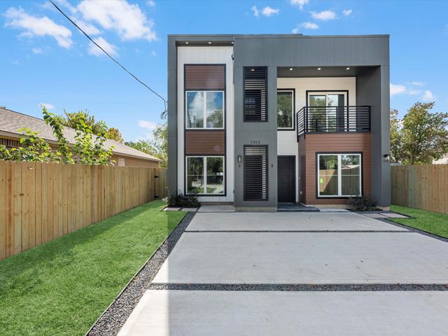 7802 Queen Street A, Houston, TX 77028