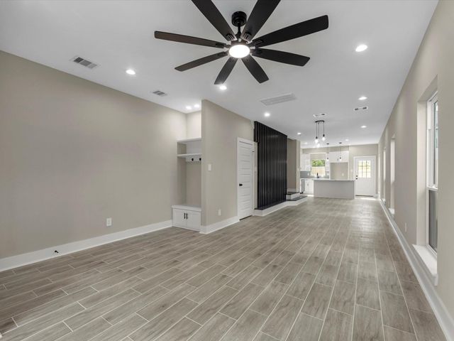 7802 Queen Street A, Houston, TX 77028