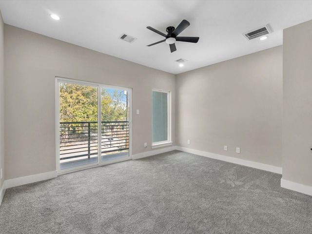 7802 Queen Street A, Houston, TX 77028