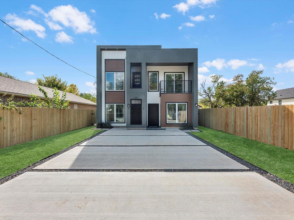 7802 Queen Street A, Houston, TX 77028