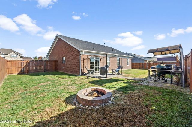 189 Magnolia Dr, Shepherdsville, KY 40165