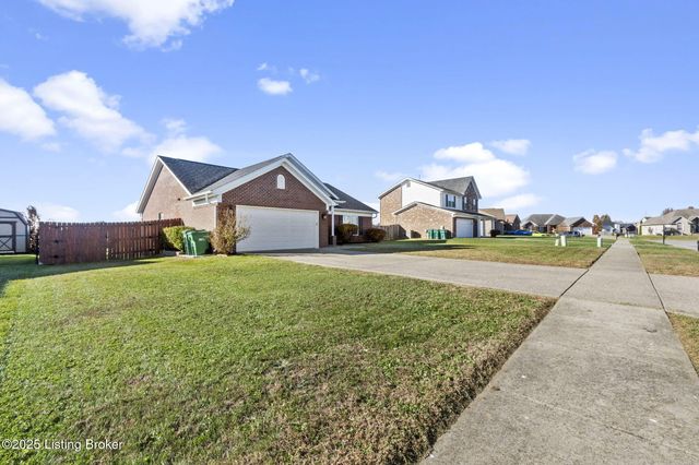 189 Magnolia Dr, Shepherdsville, KY 40165