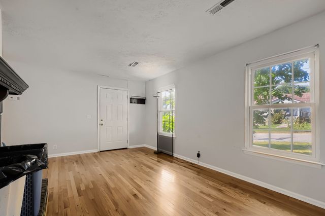 112 Cedarmont Cir, Nashville, TN 37211