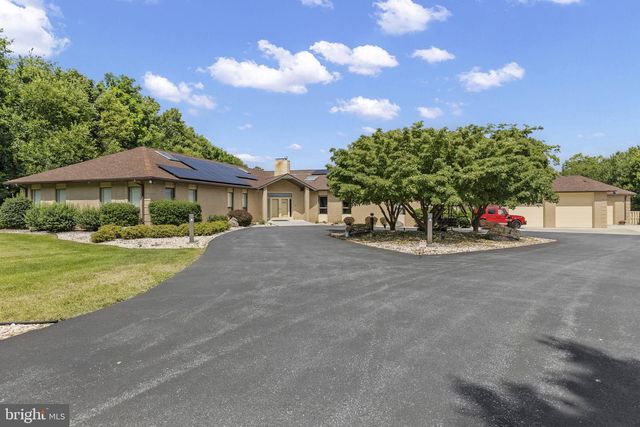 253 BRINDLE RD, Mechanicsburg, PA 17050