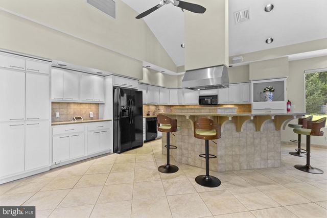 253 BRINDLE RD, Mechanicsburg, PA 17050