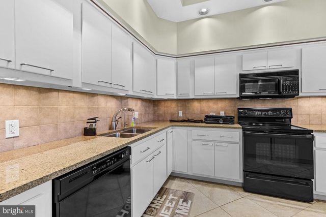 253 BRINDLE RD, Mechanicsburg, PA 17050