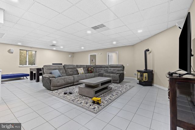 253 BRINDLE RD, Mechanicsburg, PA 17050