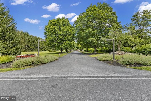 253 BRINDLE RD, Mechanicsburg, PA 17050
