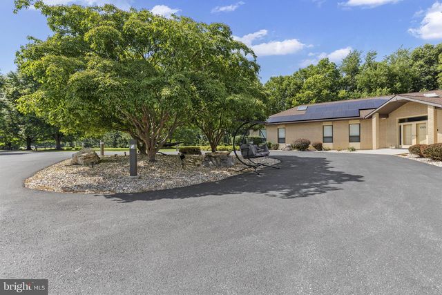 253 BRINDLE RD, Mechanicsburg, PA 17050