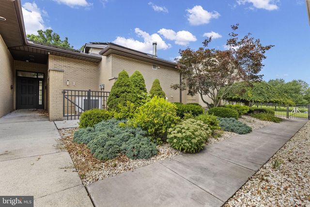 253 BRINDLE RD, Mechanicsburg, PA 17050