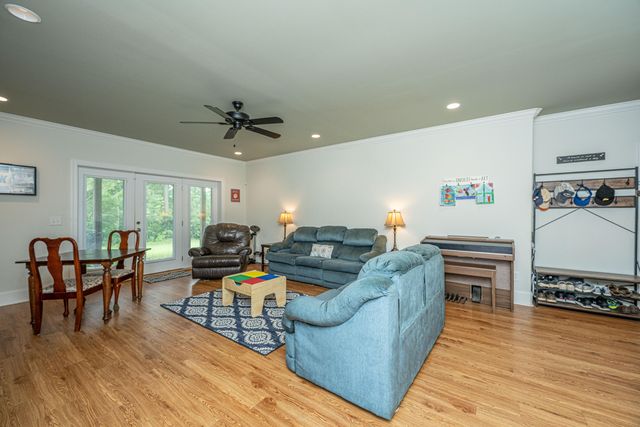 1512 Eagle Landing Boulevard, Hanahan, SC 29410