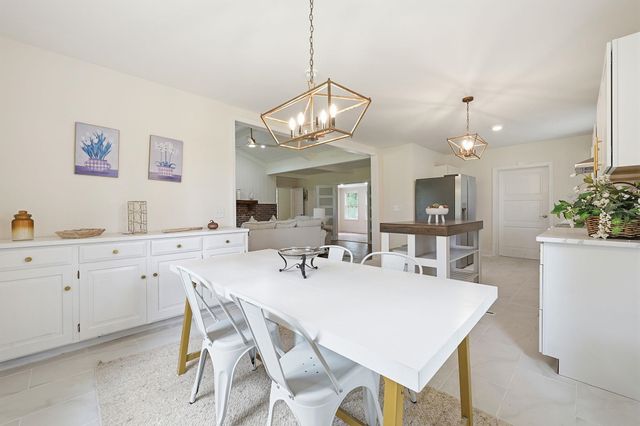 302 Azalea Dr., Mullins, SC 29574