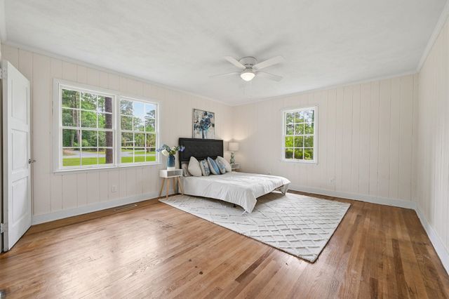 302 Azalea Dr., Mullins, SC 29574