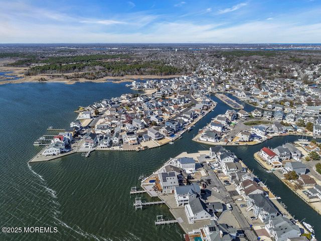 141 Vanard Drive, Brick, NJ 08723