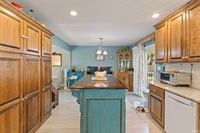 610 Claudia Lane, Middlebury, IN 46540