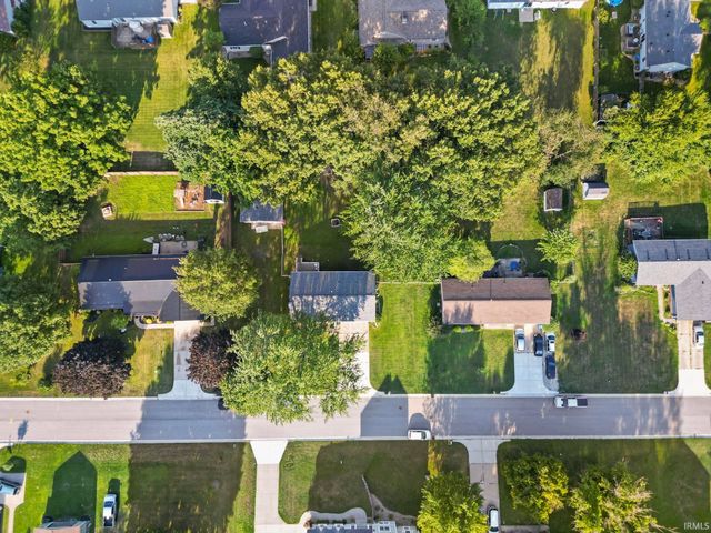 610 Claudia Lane, Middlebury, IN 46540