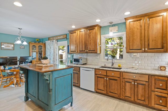 610 Claudia Lane, Middlebury, IN 46540