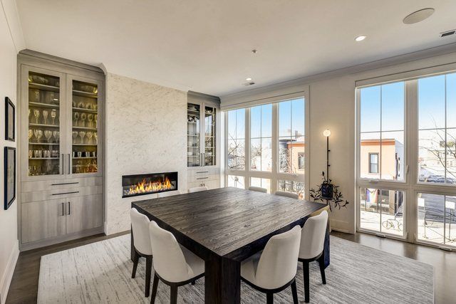 5015 N Clark Street 201, Chicago, IL 60640