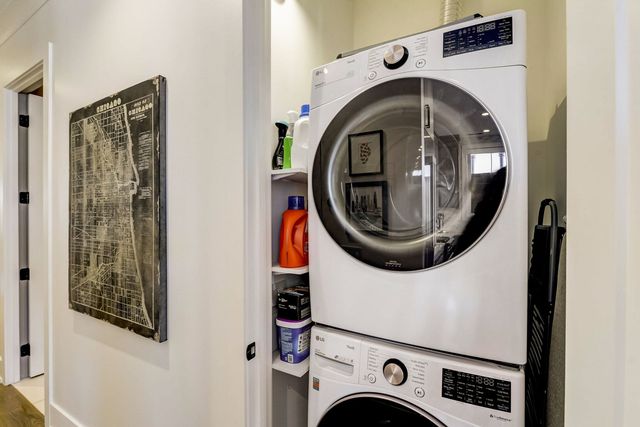 5015 N Clark Street 201, Chicago, IL 60640