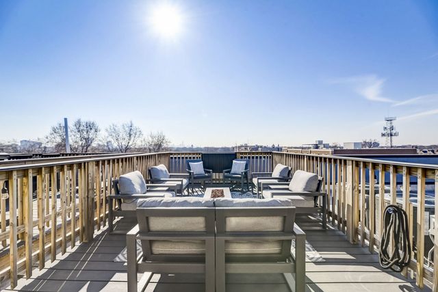 5015 N Clark Street 201, Chicago, IL 60640