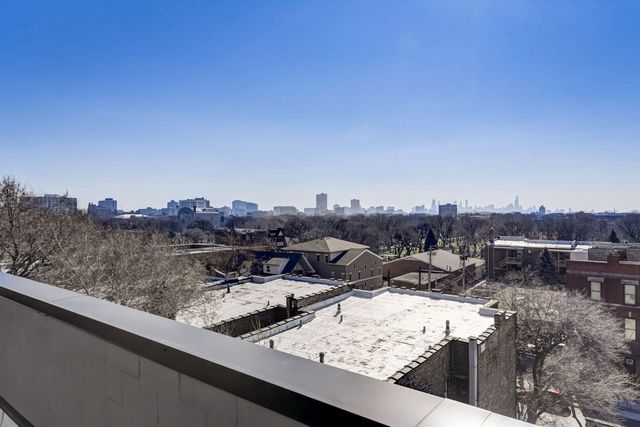 5015 N Clark Street 201, Chicago, IL 60640