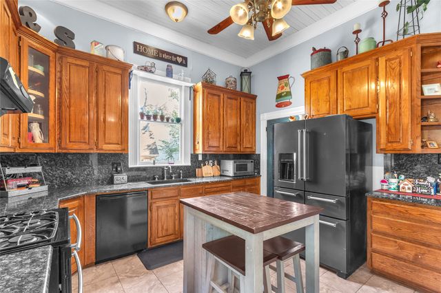 408 S Center Street, Forney, TX 75126