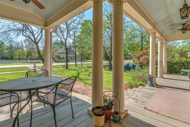 408 S Center Street, Forney, TX 75126