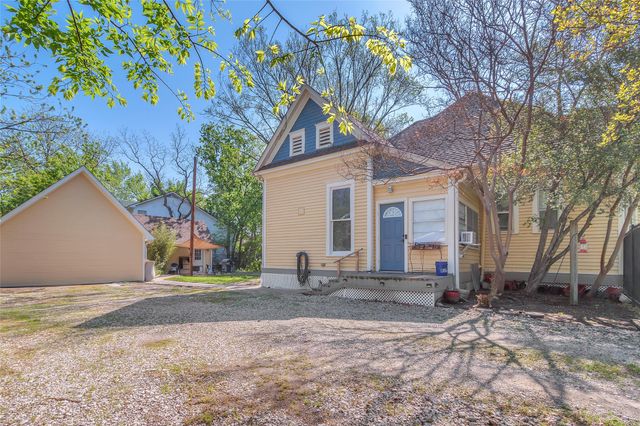 408 S Center Street, Forney, TX 75126