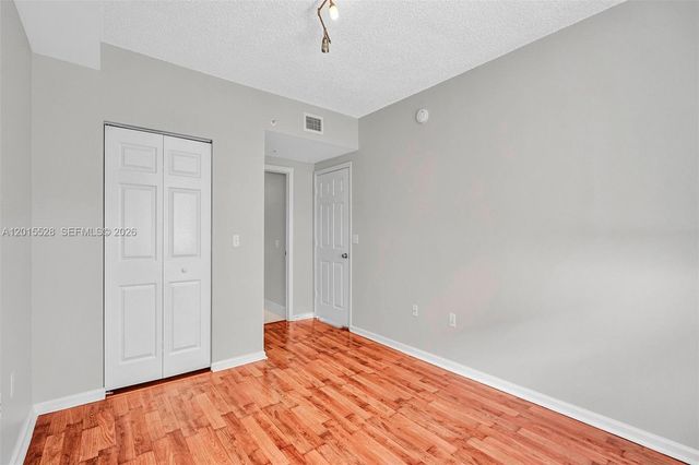 17150 N Bay Rd 2802, Sunny Isles Beach, FL 33160