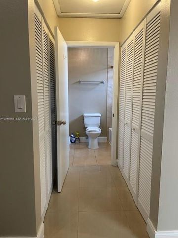 526 SW 113th Way 526, Pembroke Pines, FL 33025