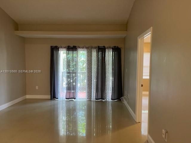 526 SW 113th Way 526, Pembroke Pines, FL 33025
